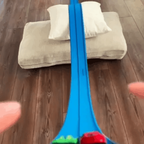 MagicTrackpro™ Pista de Carreras Flexible INCLUYE 4 MINI CARROS🏁